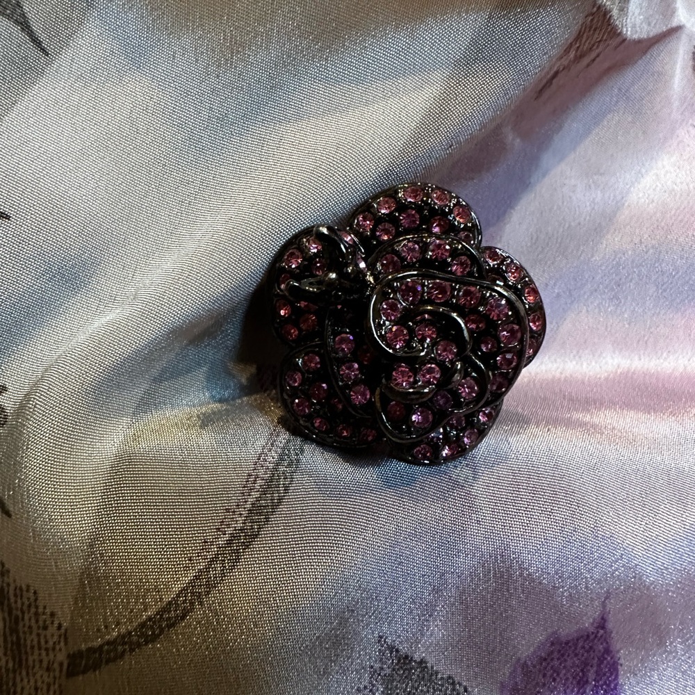Park Lane-Rosette Ring-size 6 -Hematite plated with rose crystals-originally $76 - Picture 2 of 9